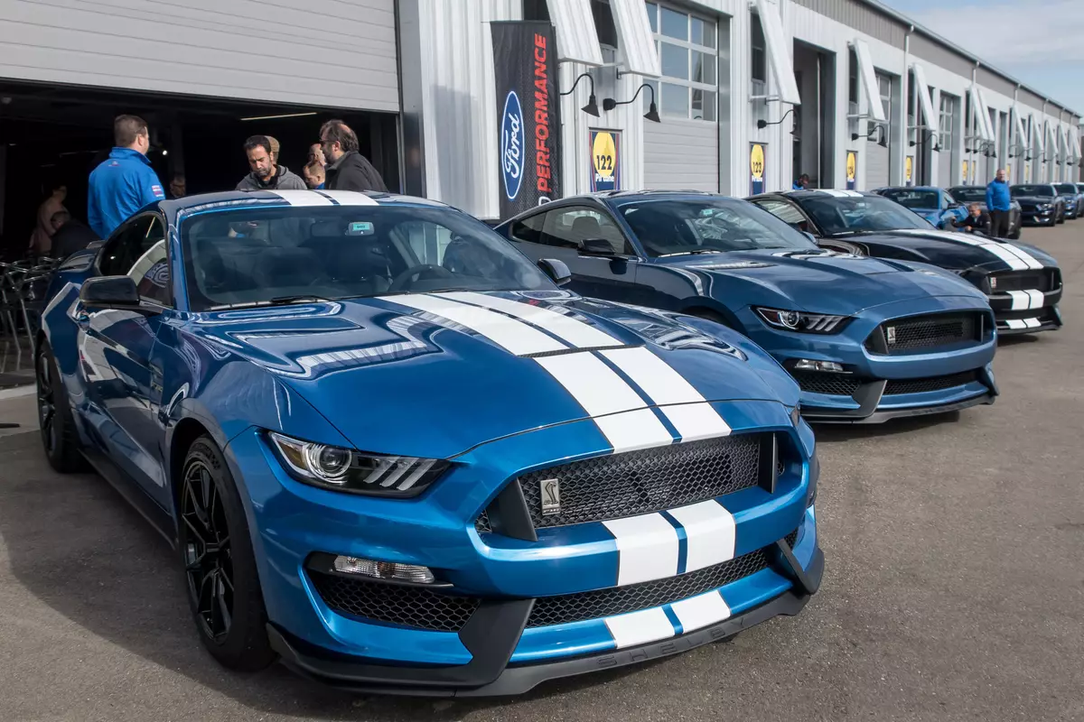 01 ford mustang shelby gt350 2019 ab jpg