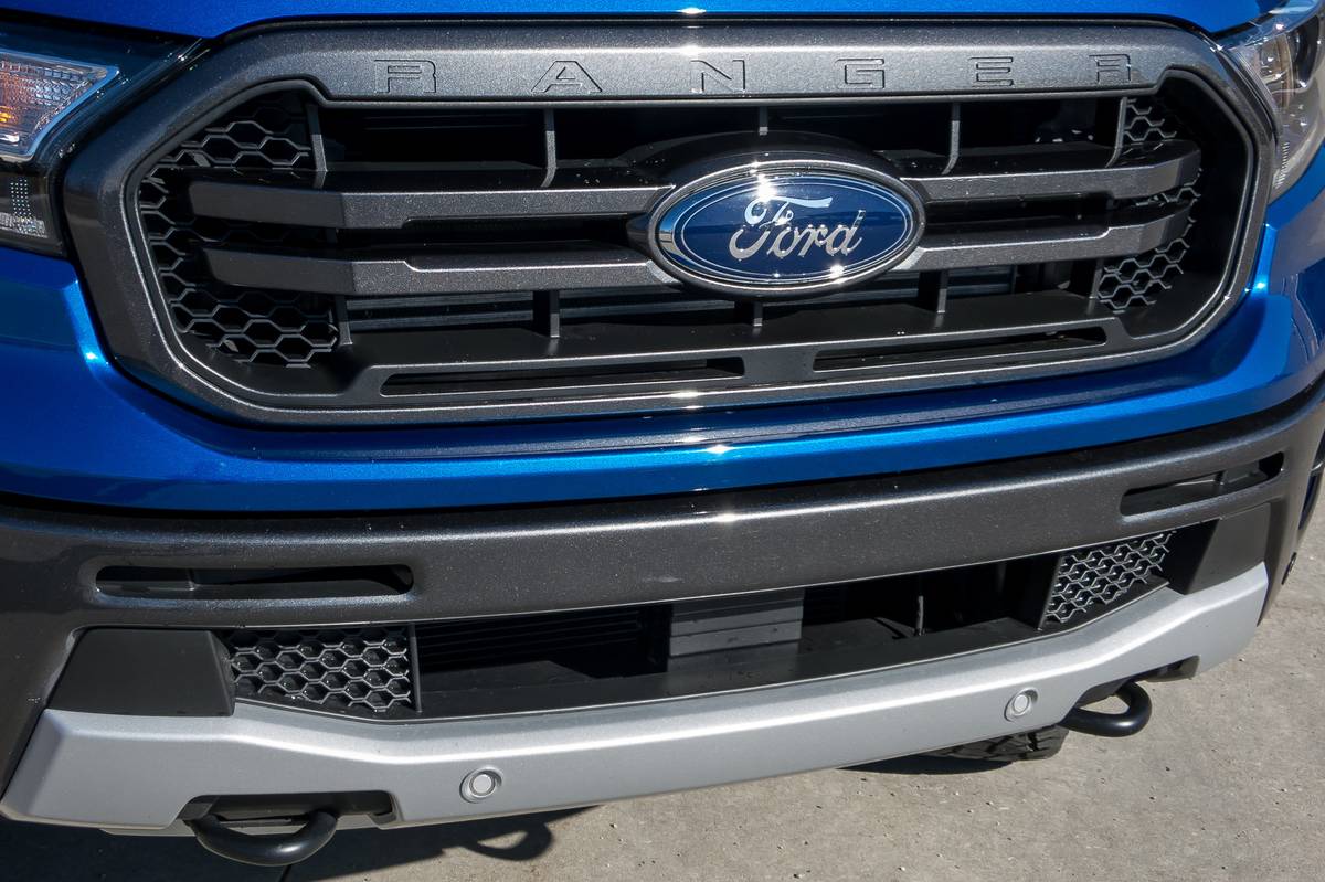 03 ford ranger lariat 2019 blue  detail  exterior  front  grille jpg