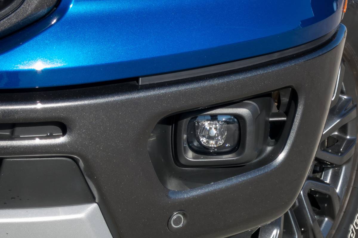 05 ford ranger lariat 2019 blue  detail  exterior  front  lights jpg