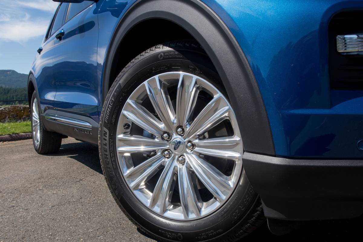 09 ford explorer hybrid limited 2020 blue  exterior  wheel jpg