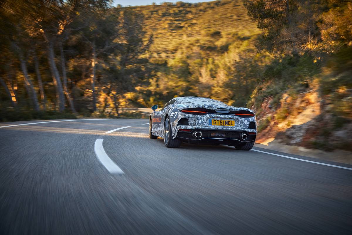 10743 McLarenreadiesrule breakingGrandTourer jpg