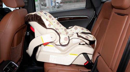 2012 Audi Q5 Car Seat Check Cars