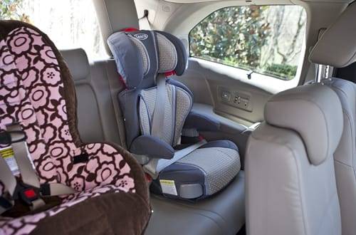 Honda odyssey 3 outlet car seats 2nd row