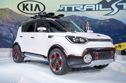 Kia Trail'ster Concept Photo Gallery (25 Photos) | Cars.com