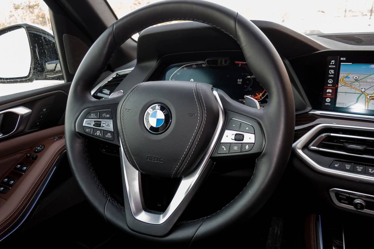 13 bmw x5 2019 interior  steering wheel jpg