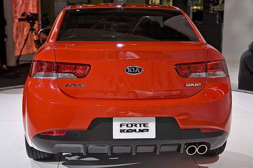 2010 Kia Forte Koup: Up Close | Cars.com