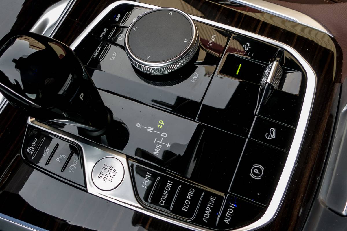 16 bmw x5 2019 center console  gearshift  interior jpg