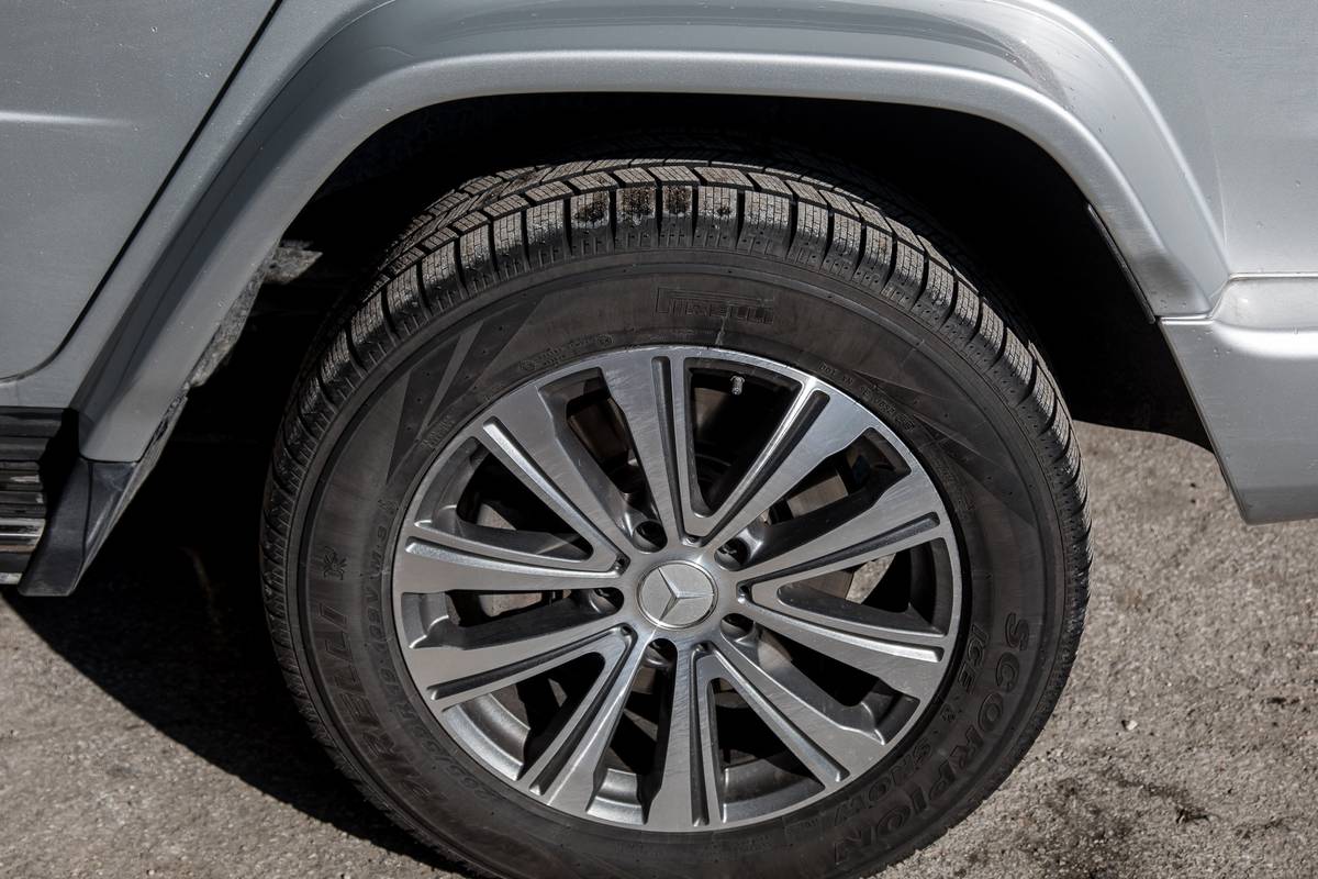 16 mercedes benz g 550 2019 exterior  silver  wheel jpg