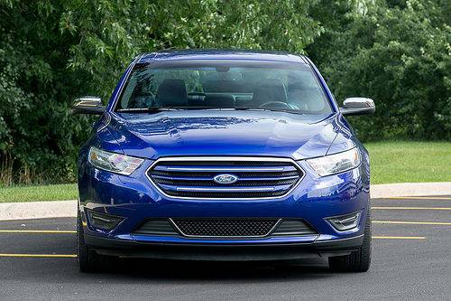 2014 Ford Taurus Photo Gallery 