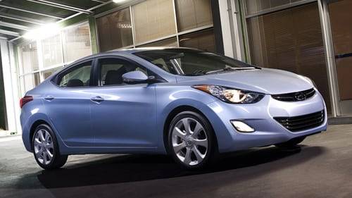 How does the 2011 Hyundai Elantra Stack Up? | Cars.com