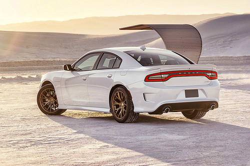 2015 Dodge Charger SRT Hellcat: First Look | Cars.com