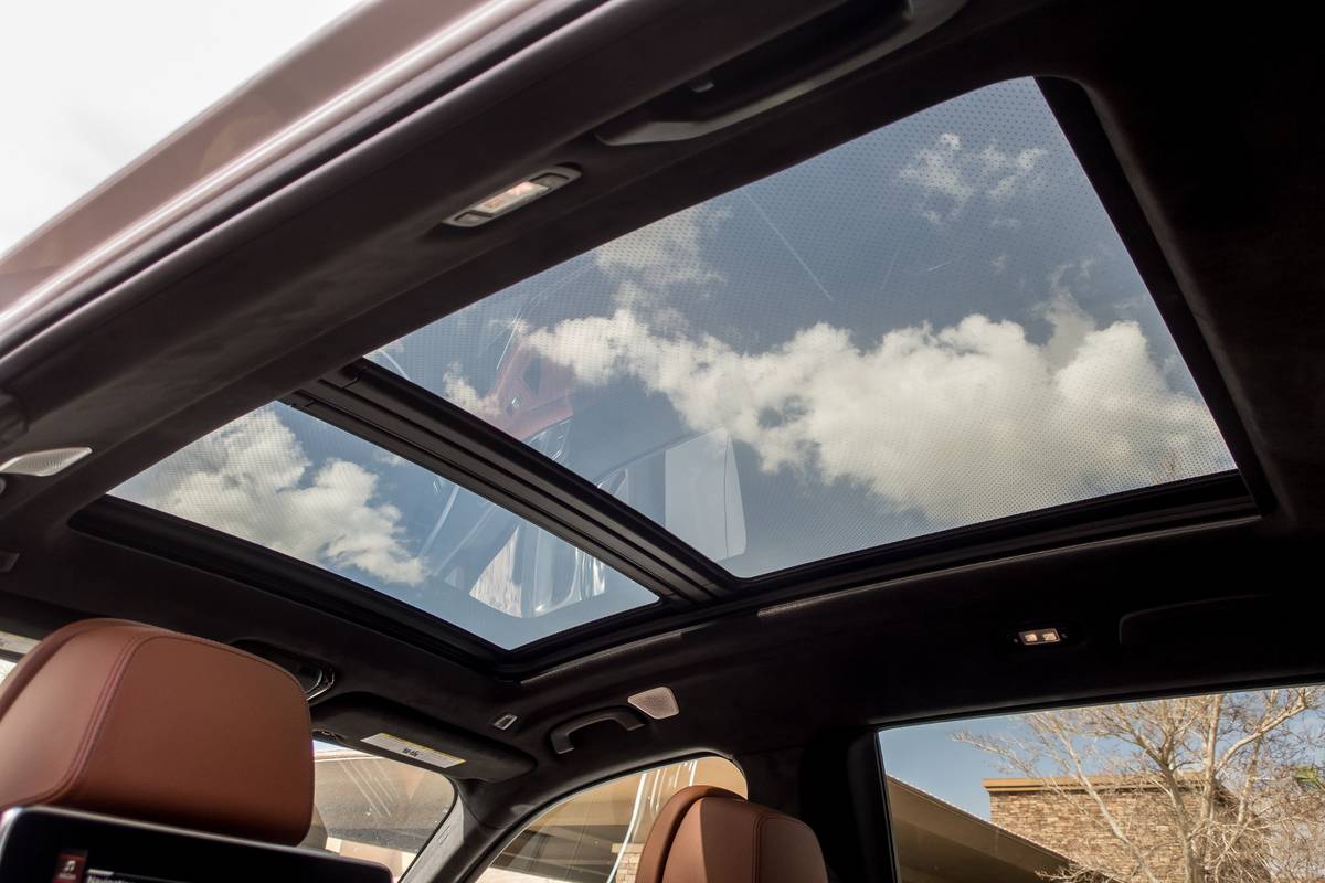 20 bmw x7 2019 interior  sunroof jpg
