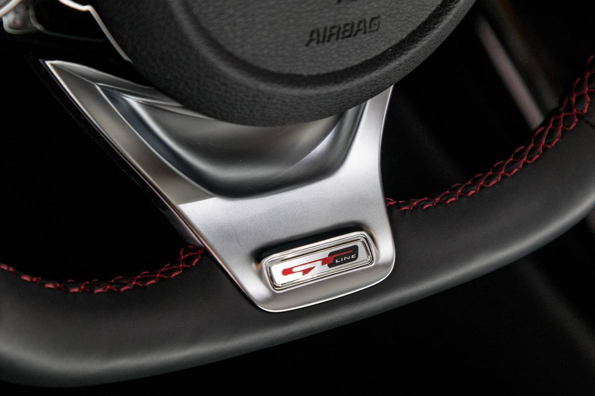 20 kia soul 2020 detail  interior  steering wheel jpg