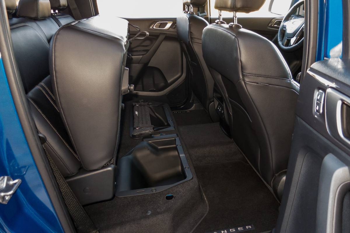 22 ford ranger lariat 2019 folding seats  interior  second row  storage jpg