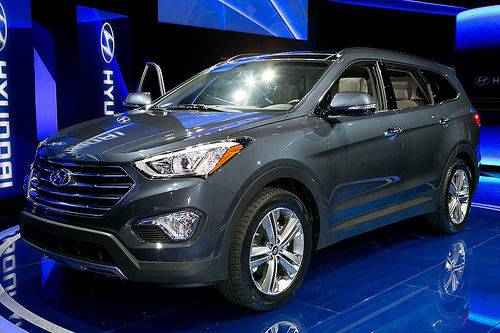 2013 Hyundai Santa Fe: Trim Levels Explained | Cars.com