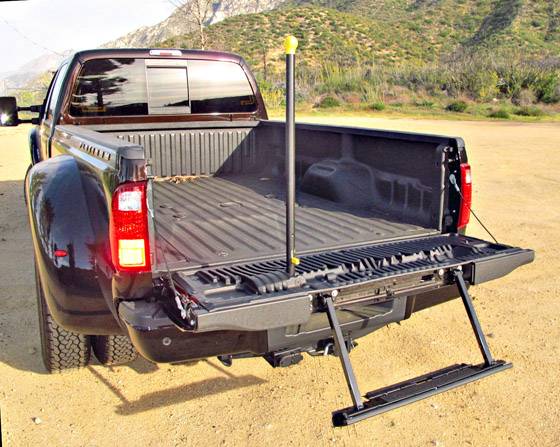 Truck bed with bed step