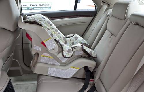 2011 Chrysler 300 And 300c: Car Seat Check 