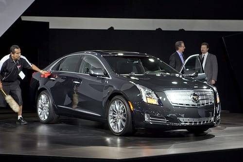 2013 Cadillac XTS: Photo Gallery | Cars.com