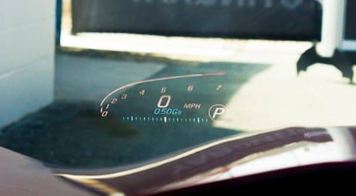 Head-up Display for cars : solution to limit driver distraction