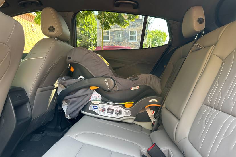 Buick-Envista-2024-interior-csc-03