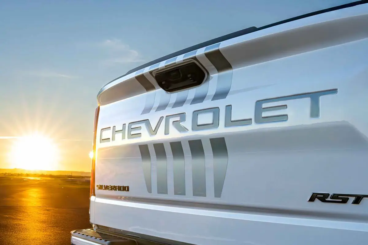 Chevy Stars and Steel Silverado LD 2026 exterior oem 05 jpg