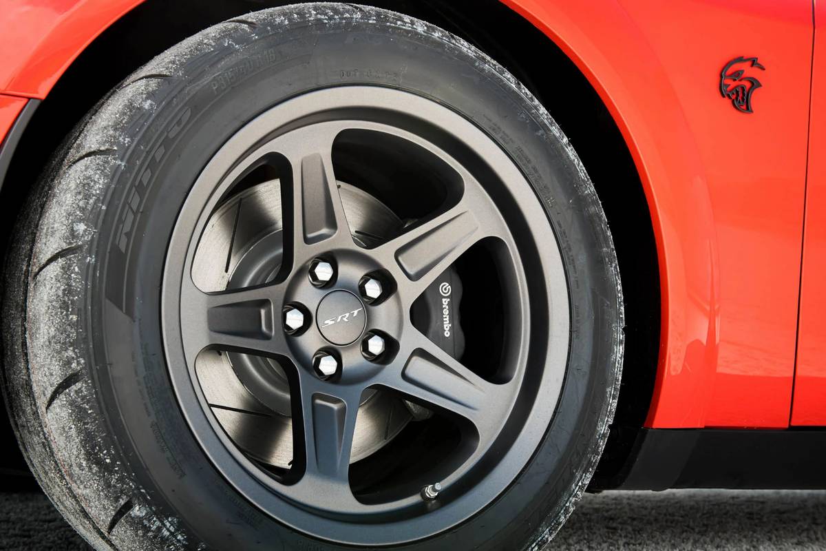 Dodge Challenger SRT%20Super%20Stock 2020 oem13 jpg
