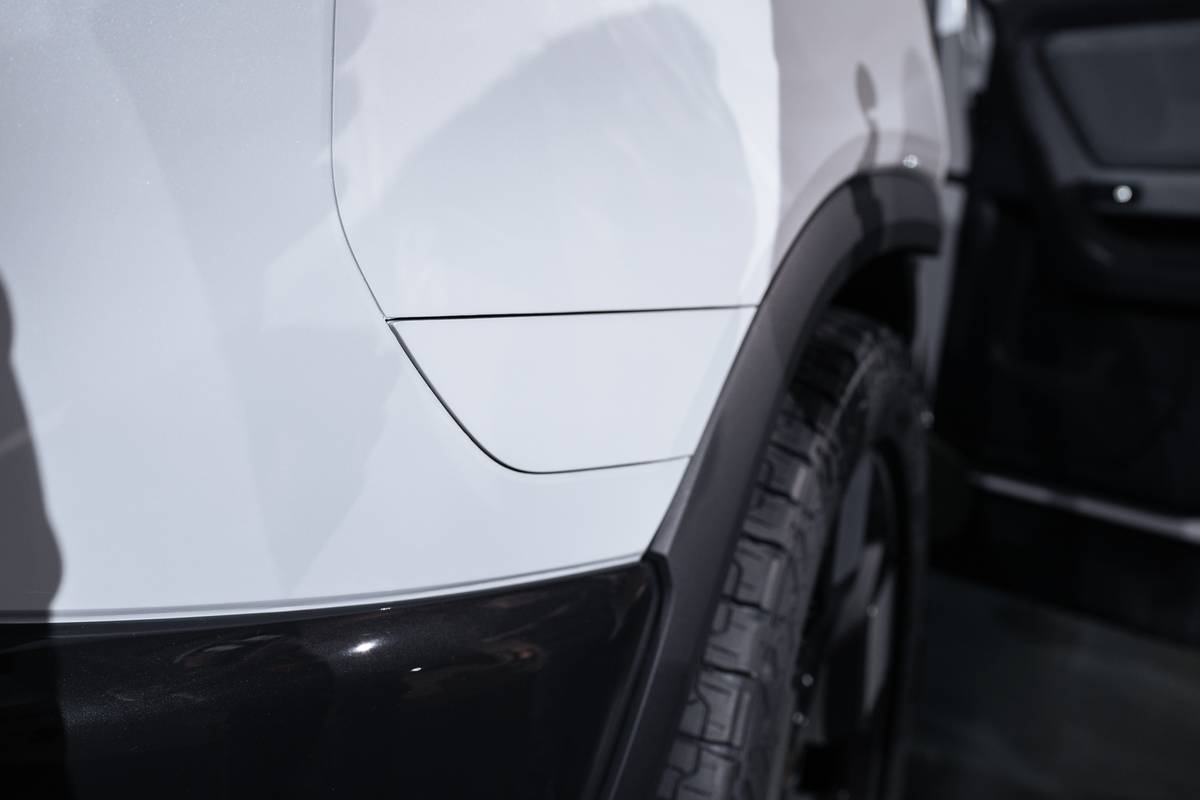 Rivian R2 exterior detail bl 18 jpg