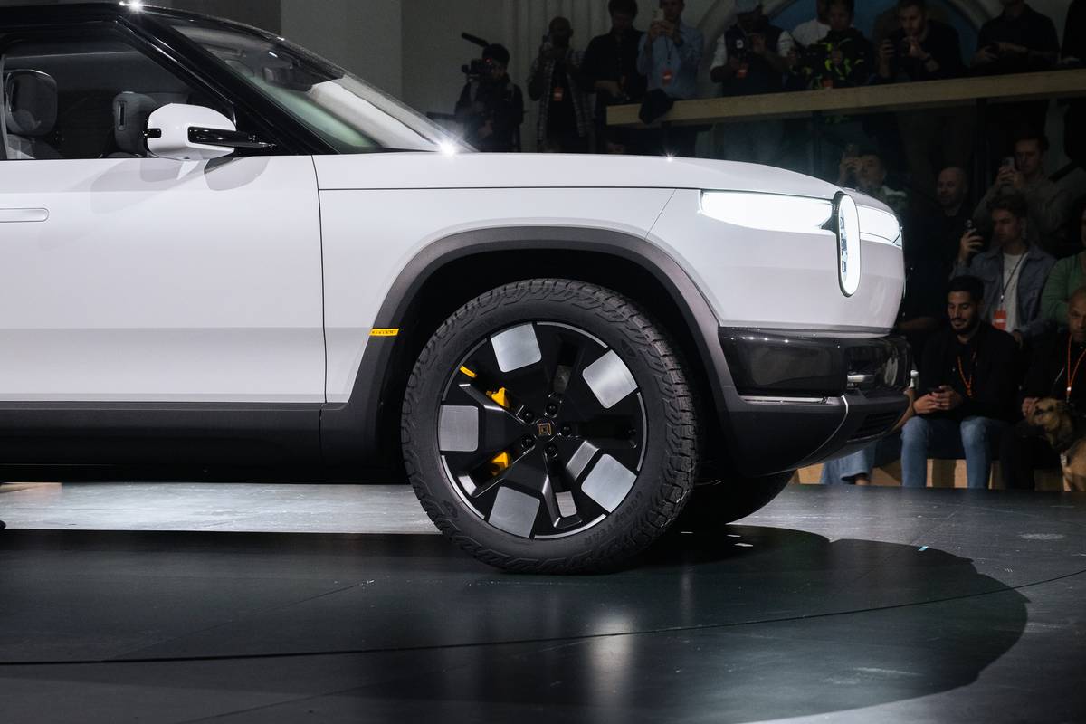Rivian R2 exterior wheels bl 11 jpg