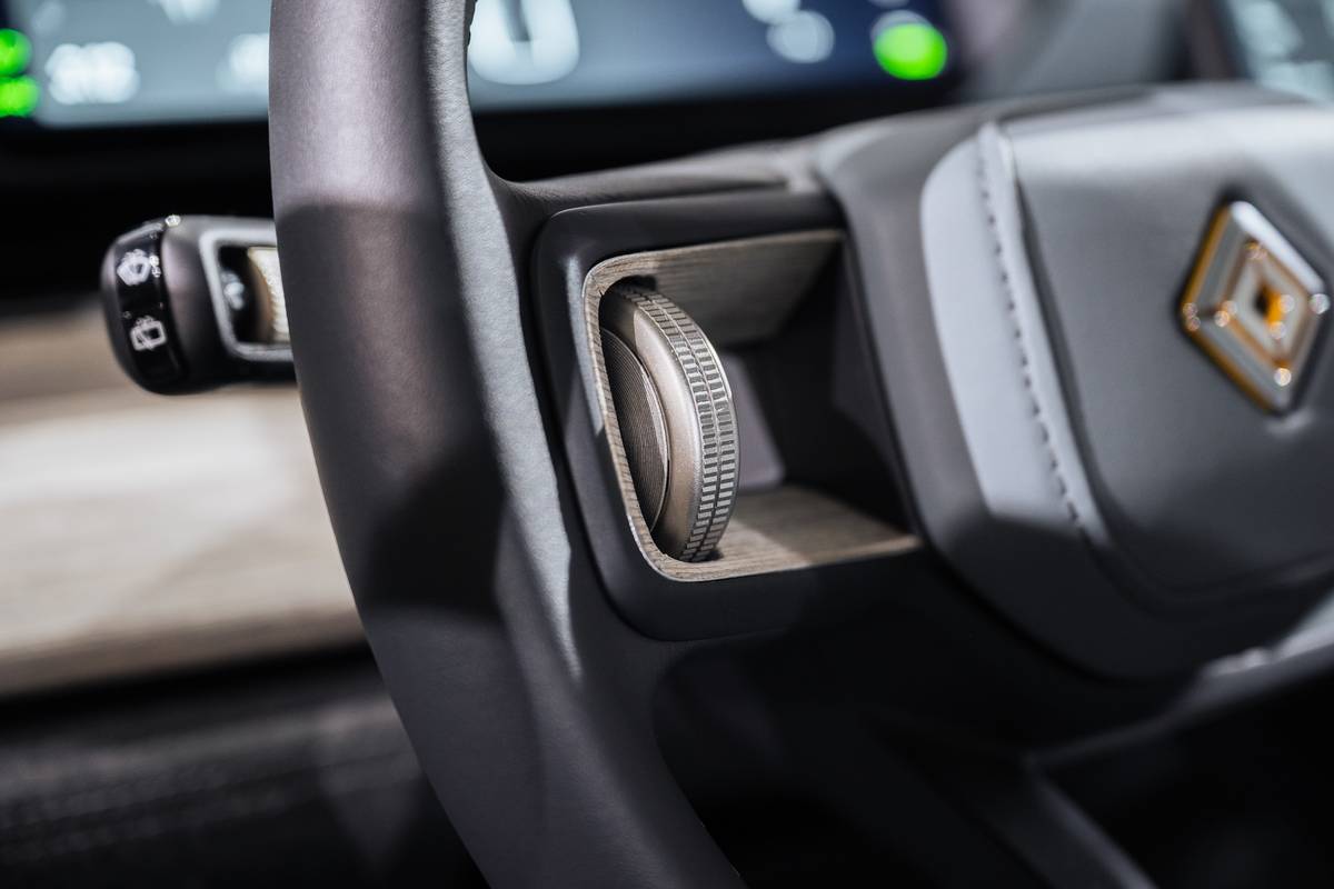 Rivian R2 interior button bl 26 jpg