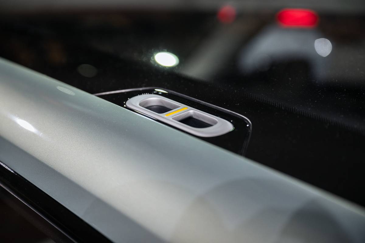 Rivian R3 exterior detail bl 14 jpg