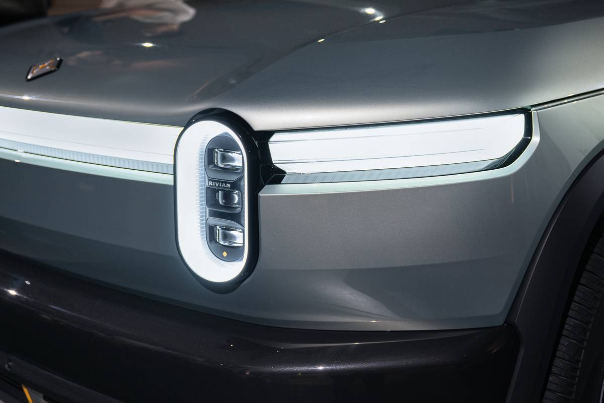 Rivian R3 exterior headlight bl 09 jpg