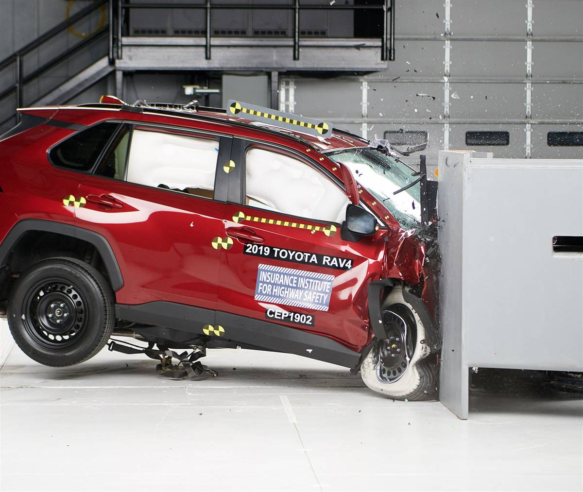 2019 Toyota Rav4 Earns Highest Safety Honor But Only On Top