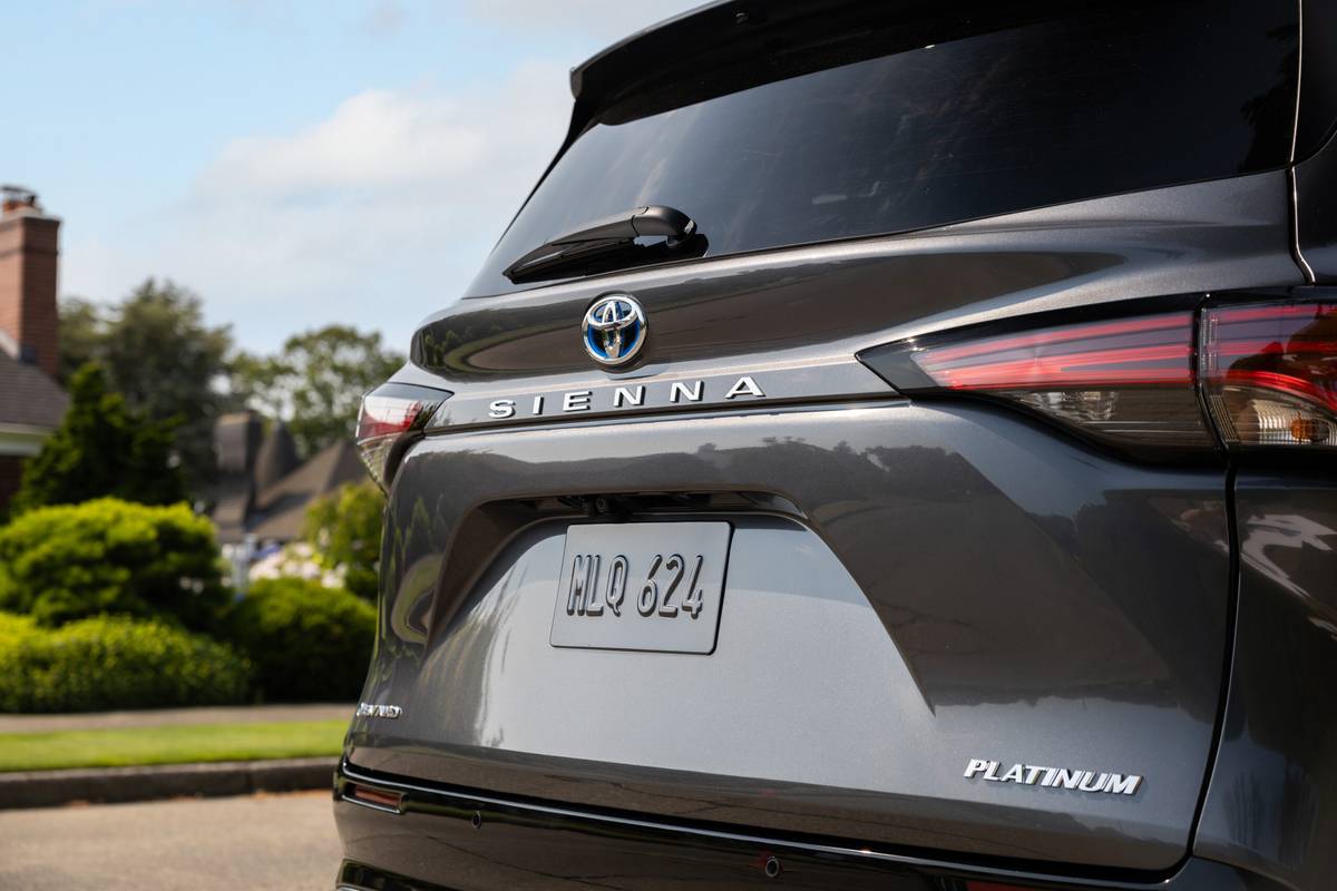 2025 Toyota Sienna Gains New Vacuum, Fridge and Remote Rear-Seat Alert ...