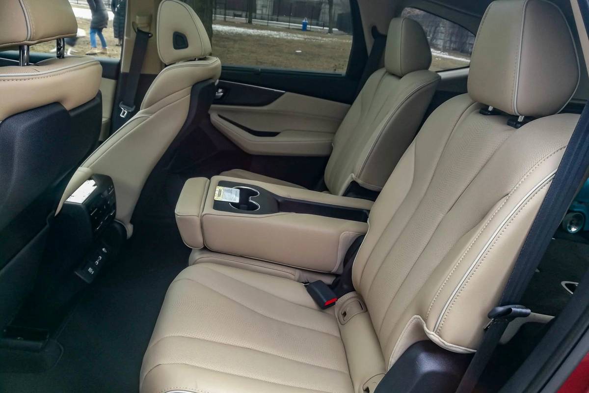 acura mdx 2022 20 backseat  interior jpg