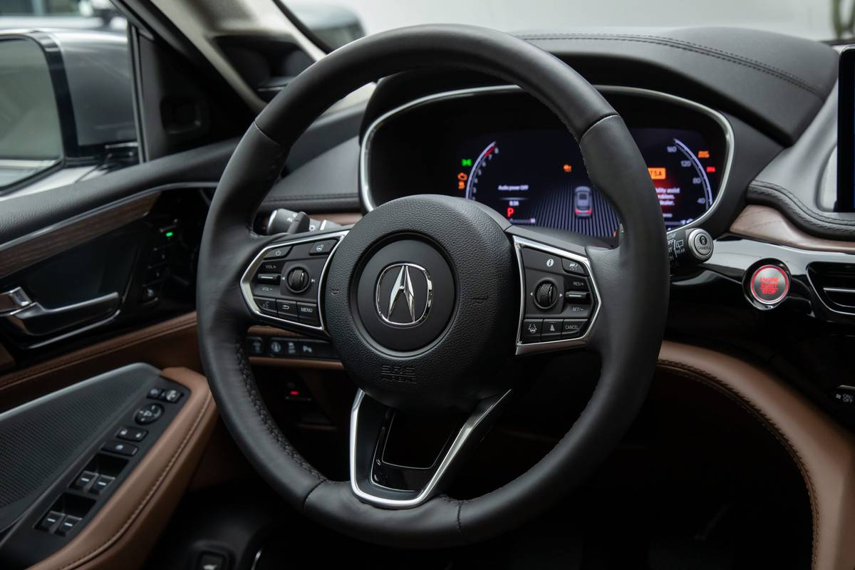 2025 Acura MDX Up Close Smartly Subtle