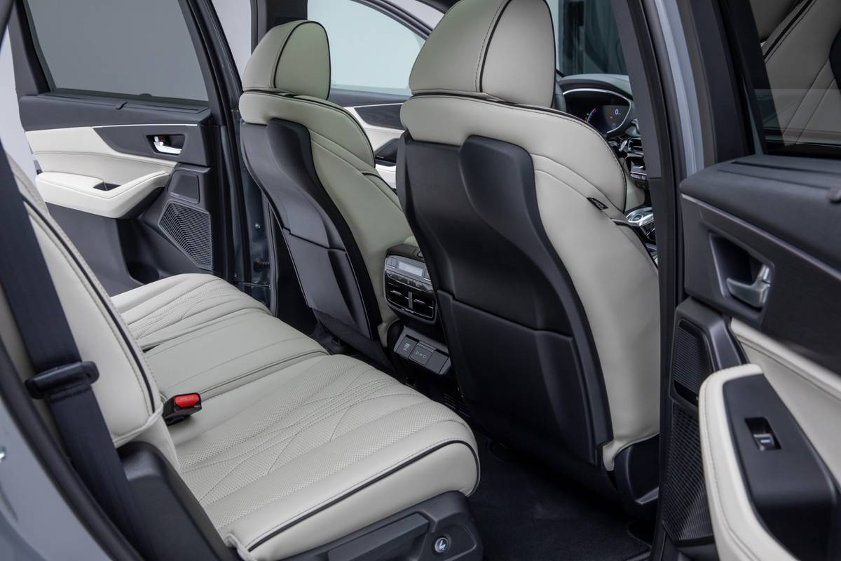 acura mdx type s 2025 34 interior backseat scaled jpg