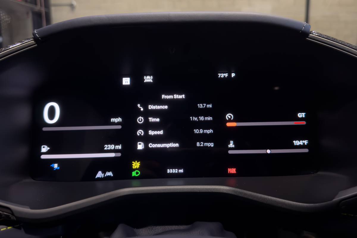 apple carplay ultra 01 interior instrument panel jpg