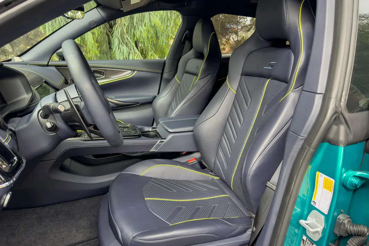 aston martin dbx s 2026 21 interior front row seat 1 jpg