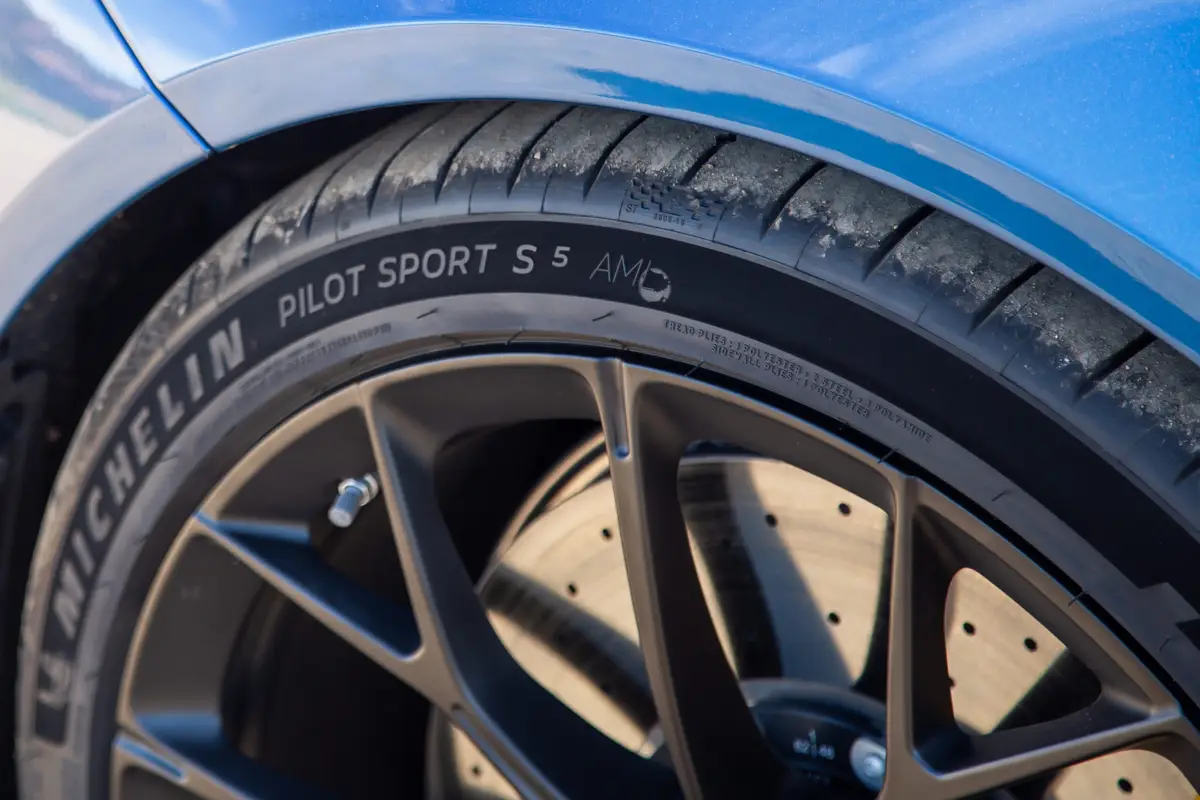 aston martin vantage s 2026 07 exterior wheel scaled jpg