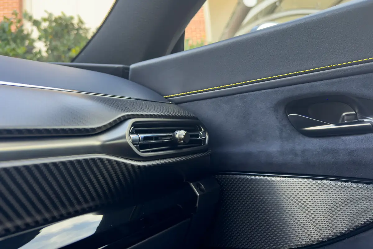 aston martin vantage s 2026 23 interior dashboard detail jpg