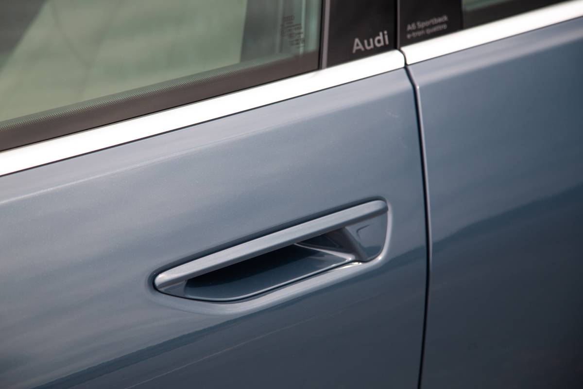 audi a6 e Tron 2026 11 exterior handle jpg