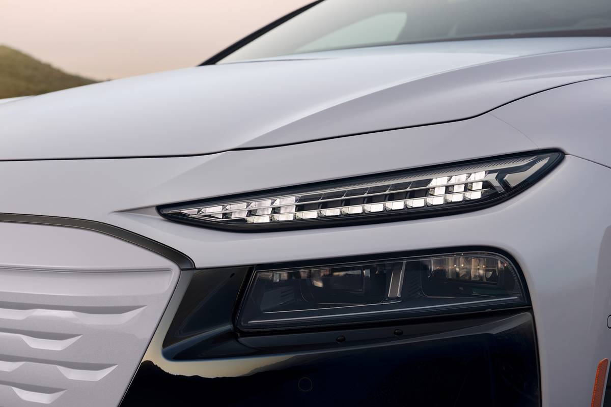 audi a6 sportback e tron 2025 exterior oem 10 jpg