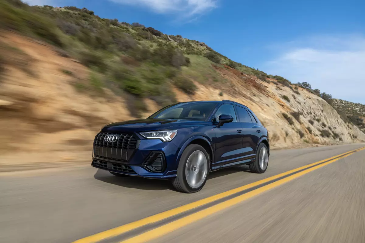 2025 Audi Q3 Gets Black Optic Plus Package, 38,995 Base Price