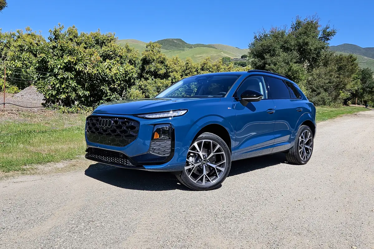 audi q3 2026 02 exterior front angle jpg