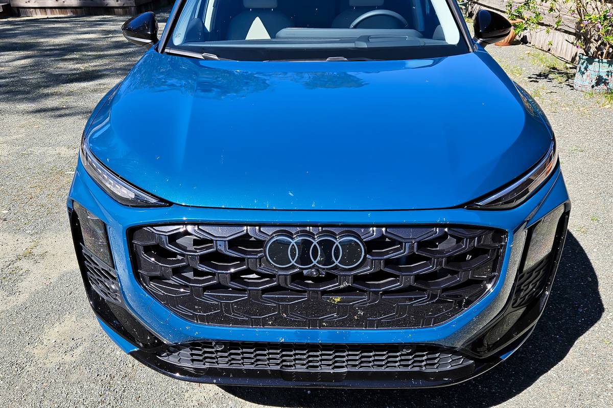 audi q3 2026 03 exterior front jpg