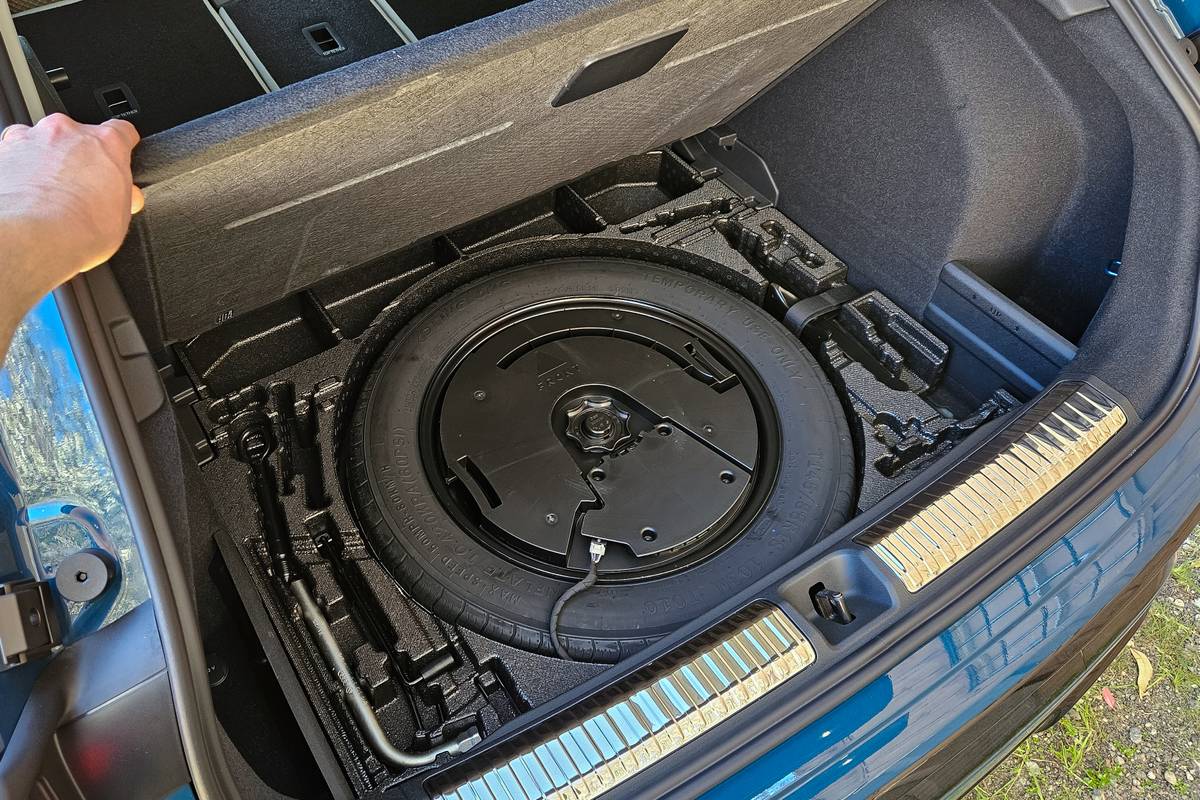 audi q3 2026 42 interior cargo spare jpg