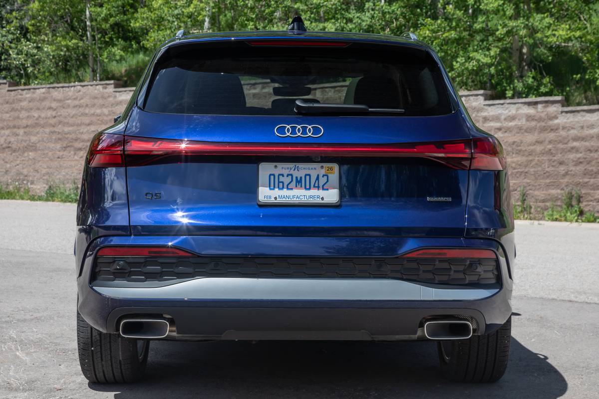 audi q5 2025 09 exterior rear jpg