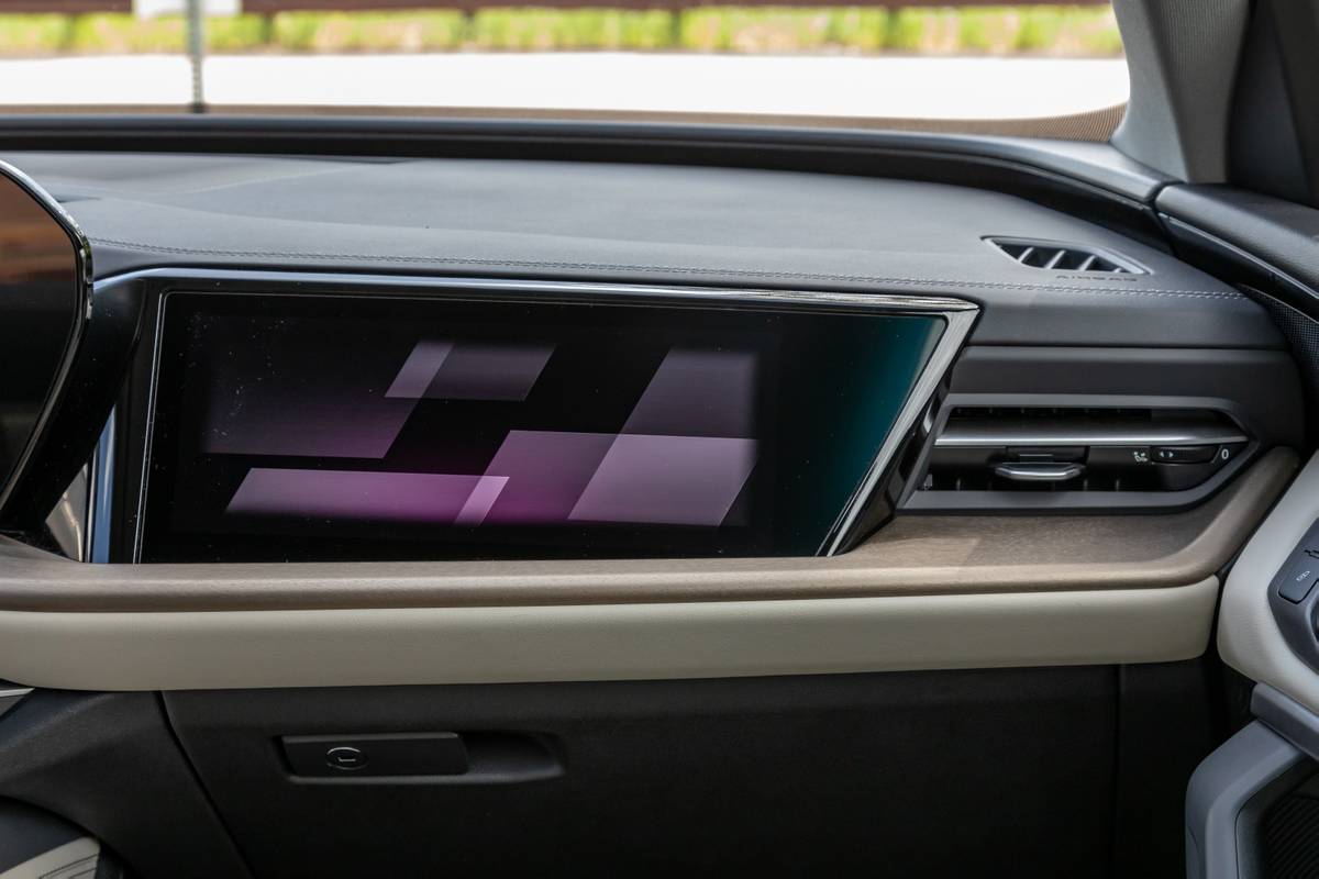 audi q5 2025 40 interior passenger display jpg