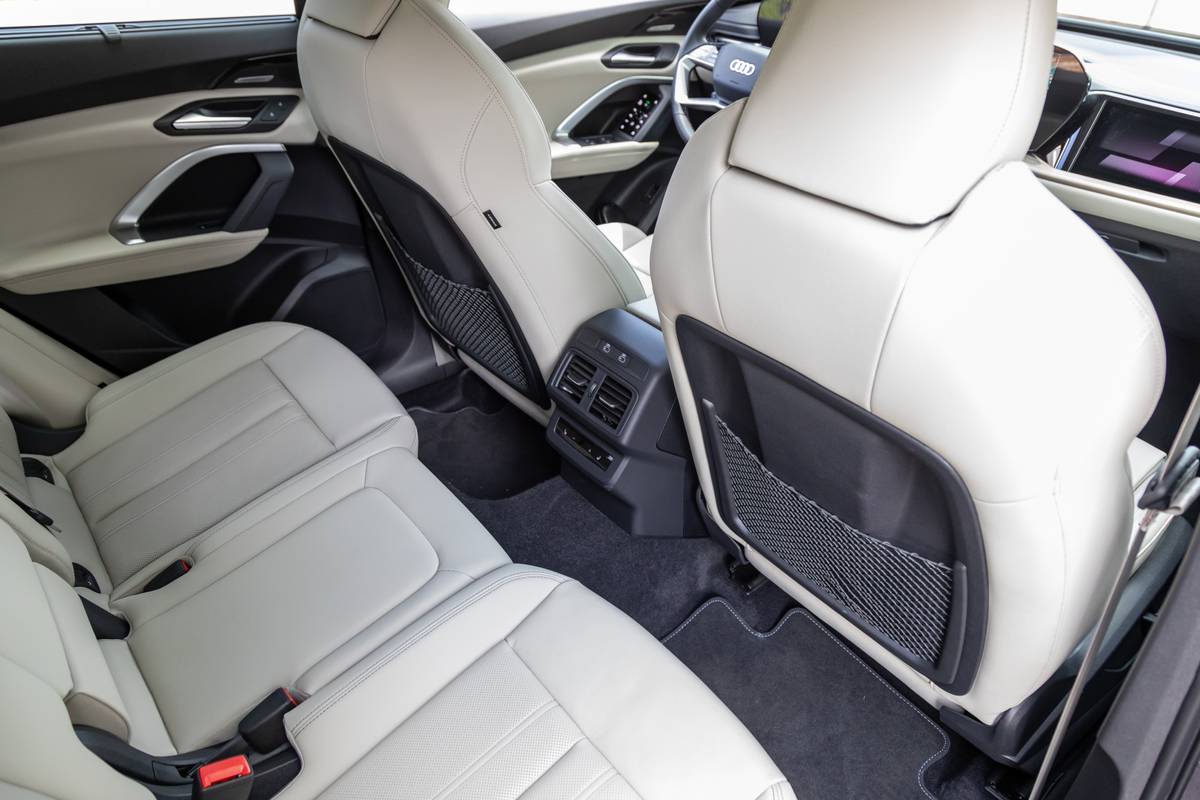 audi q5 2025 44 interior backseat jpg
