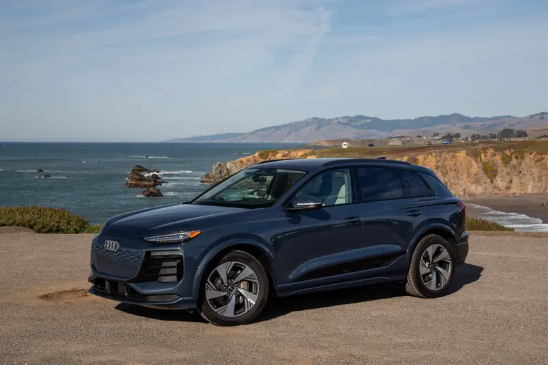 audi-q6-2025-01-exterior-front-angle